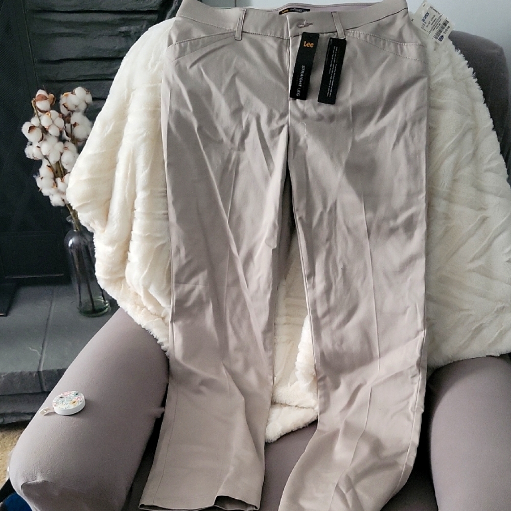 NWT Lee Khaki Pants